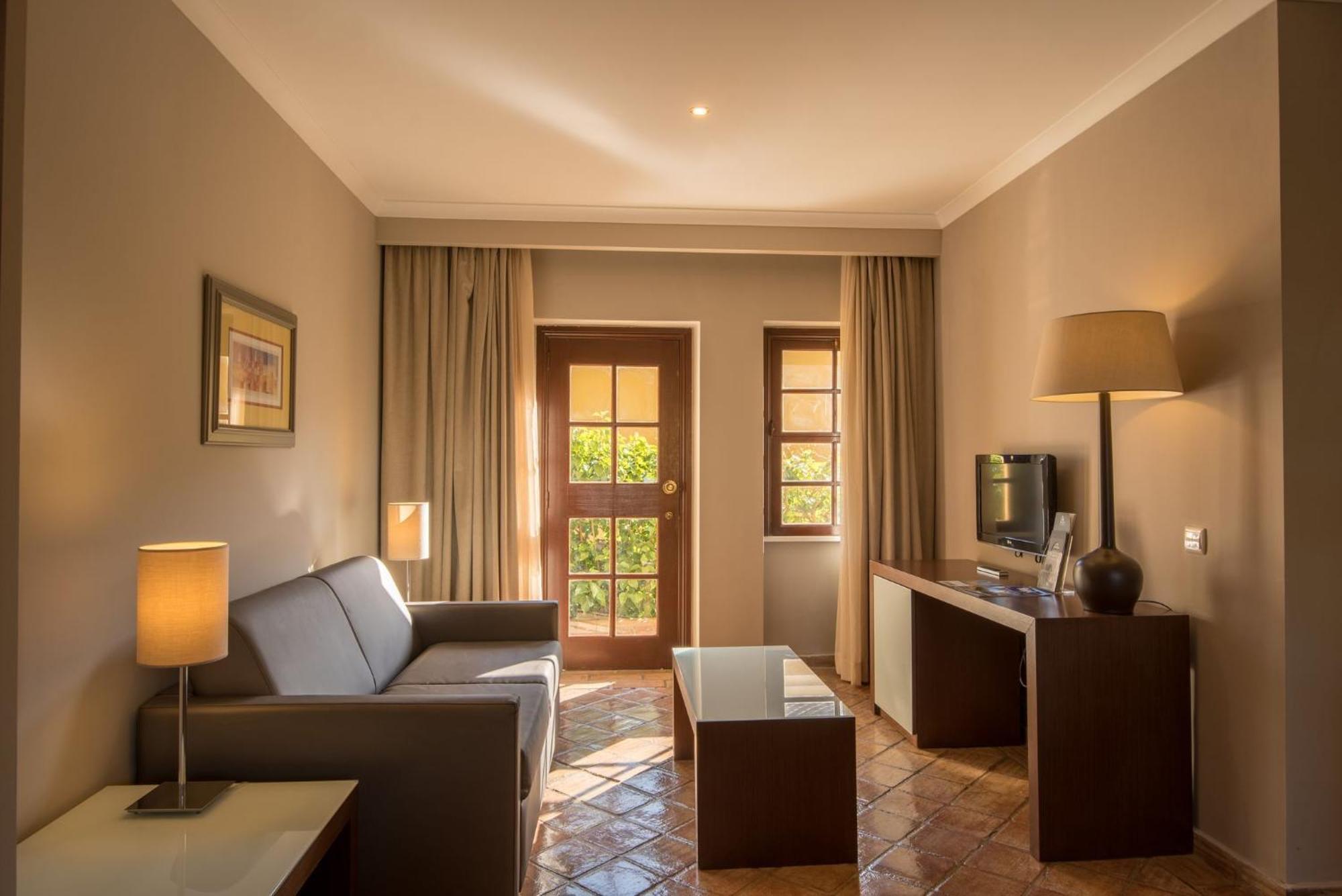 Familiensuite (2 Erwachsene + 2 Kinder)